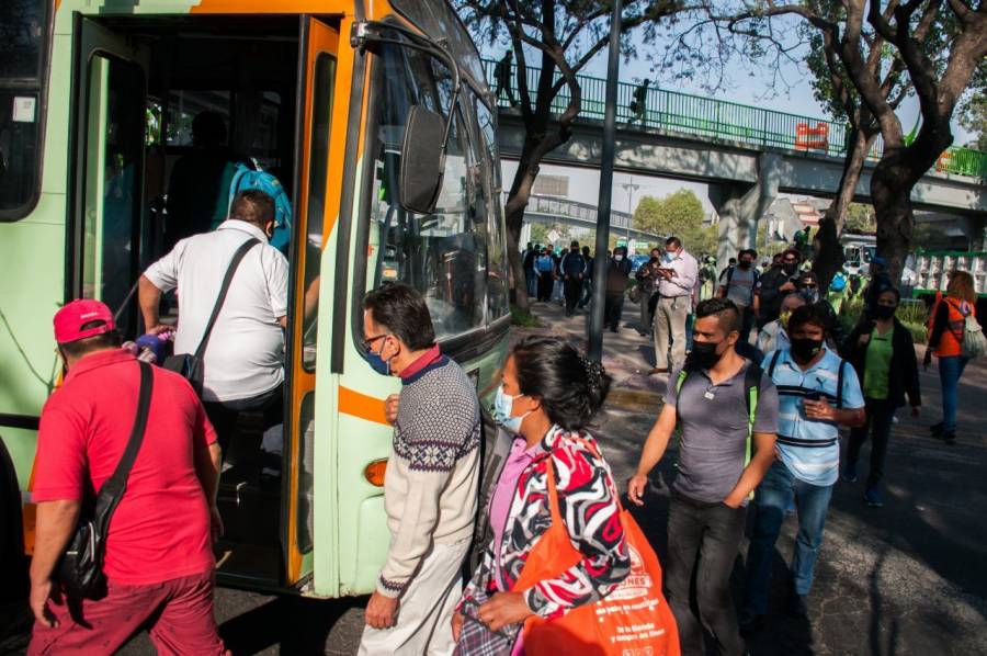 Autobuses RTP brindan servicio gratuito tras desplome en la línea 12 del Metro