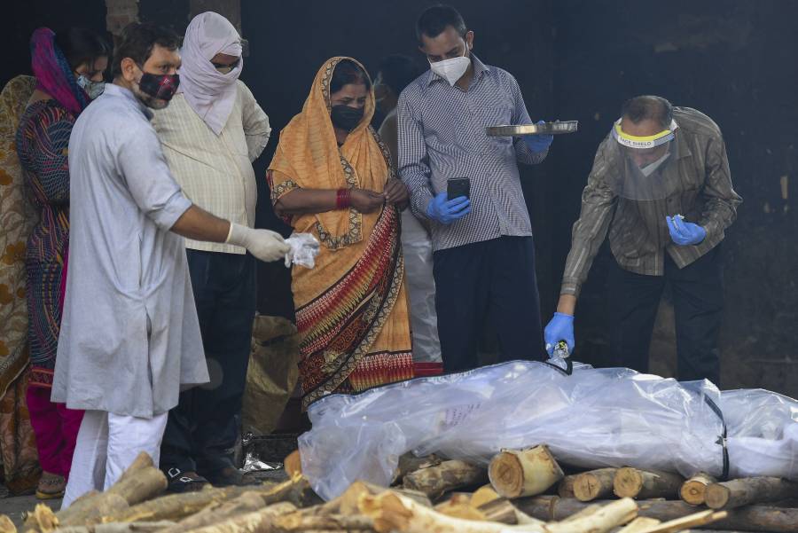 Otra vez, India reporta cifra récord de muertes por Covid-19