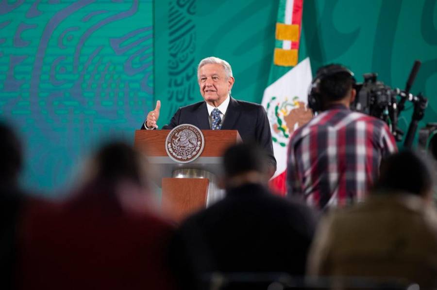 Critica AMLO campaña Priísta