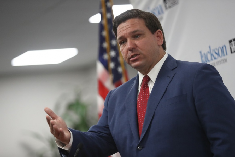 Gobernador de Florida restringe voto por correo