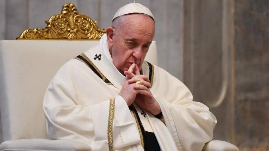El papa Francisco rinde homenaje al trabajo de los m&eacute;dicos indios