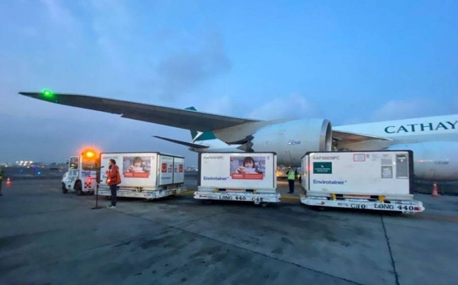 Llega a México lote con un millón de vacunas anticovid de Sinovac