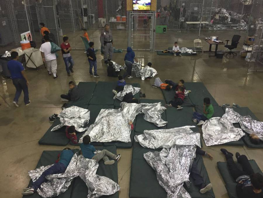 Alertan hacinamiento de menores migrantes en albergues de EEUU
