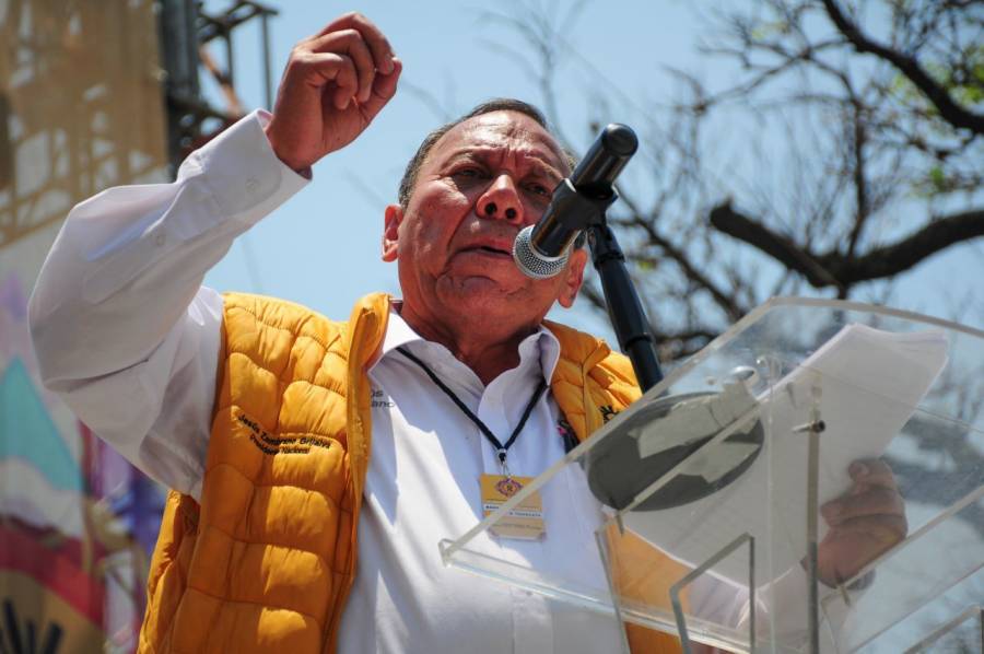 PRD denuncia penalmente a López Obrador por delitos electorales