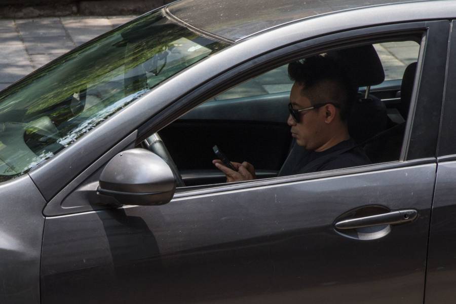 IFT interpondrá controversia por padrón de celulares