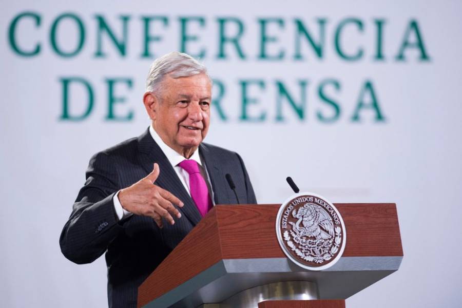 AMLO asegura que la gente le pide reelegirse