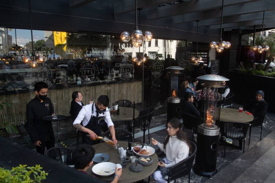 En la CDMX se actualizan los horarios de atención en restaurantes y lugares de entretenimiento