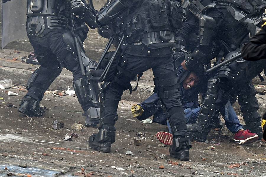 Manifestaciones en Colombia: menor se suicida tras presunta agresi&oacute;n policial