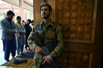 Gobierno afgano y talibanes se re&uacute;nen en Qatar para acelerar plan de paz