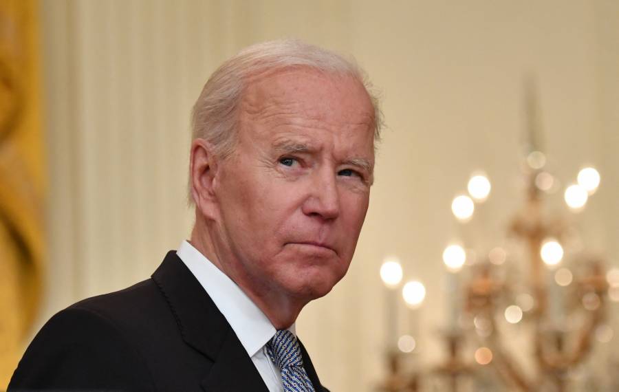 Biden anuncia incremento en el envío de vacunas contra COVID-19 a otros países