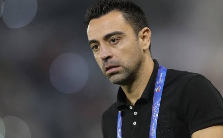 Xavi Hern&aacute;ndez llega a Barcelona y niega contactos con Laporta