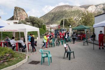 Italia seguir&aacute; confinada hasta el 21 de junio; relajar&aacute; progresivamente restricciones sanitarias