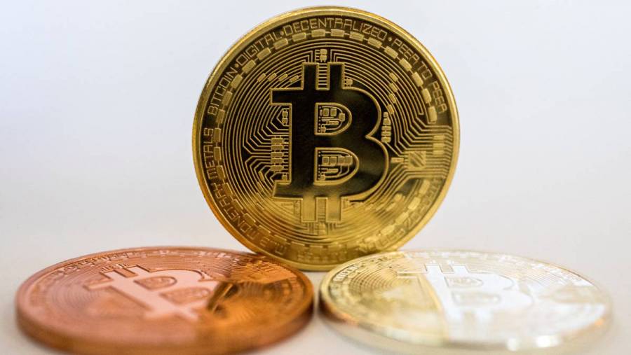 El bitcoin se hunde y arrastra a otras criptodivisas