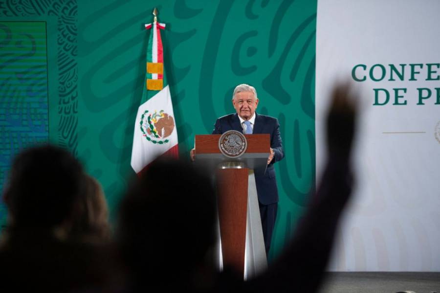 Afirma AMLO que el 80% de maestros han sido vacunados