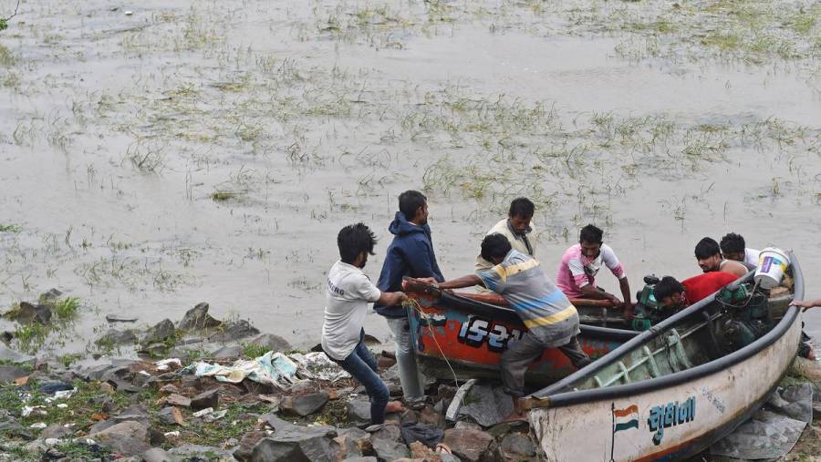 El paso del ciclón Tauktae en India dejó 65 desaparecidos y 55 muertos