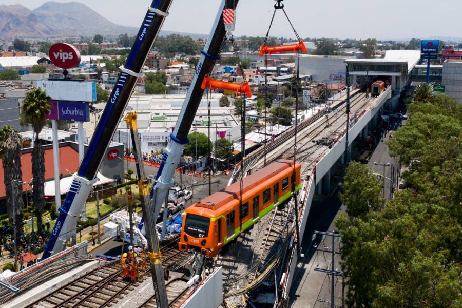 Contin&uacute;an trabajos de levantamiento de evidencia, tras accidente en L&iacute;nea 12 del Metro