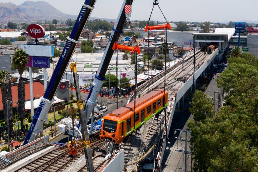 Continúan trabajos de levantamiento de evidencia, tras accidente en Línea 12 del Metro