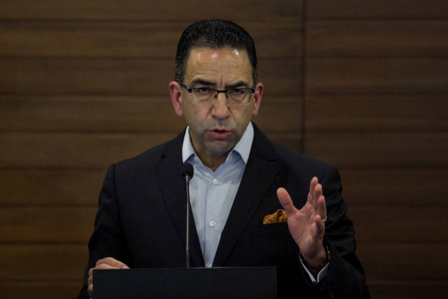 “No tiene intención de fugarse”, dice Javier Lozano respecto a Cabeza de Vaca