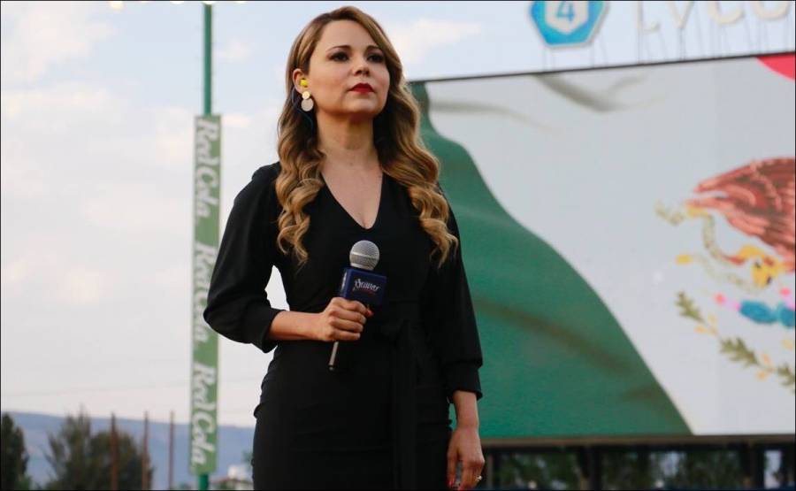 Otra vez olvidan letra del Himno Nacional; fue Marisol Castillo en la apertura de la LMB