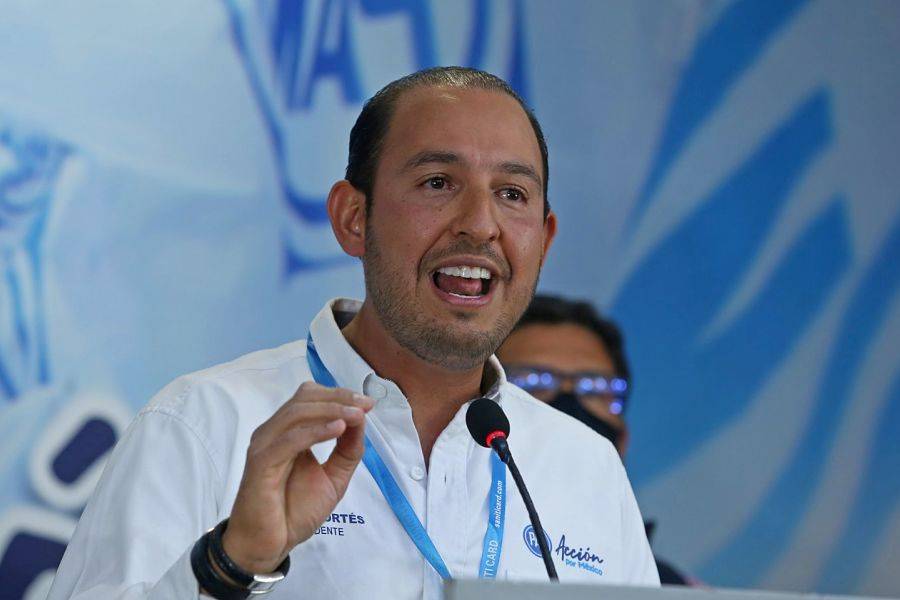 PAN amplía queja contra AMLO ante el INE por intromisión en proceso electoral
