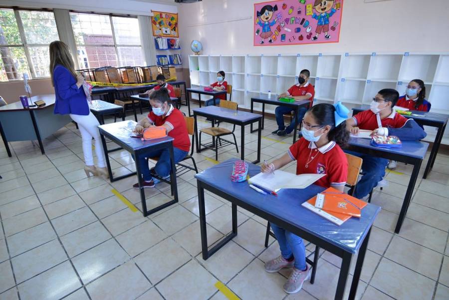 Campeche suspende clases presenciales por regreso a semáforo amarillo