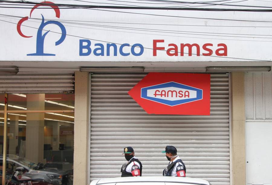 Piden al IPAB acelerar pago a usuarios del Banco Famsa