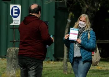 Regresa Argentina al confinamiento por nueva ola de contagios por Covid-19
