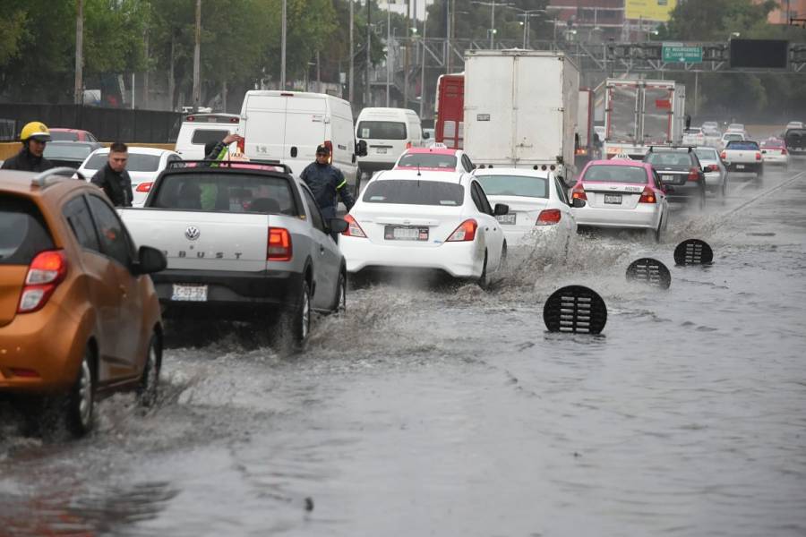 Intensas lluvias deja afectaciones en diversos puntos de la CDMX