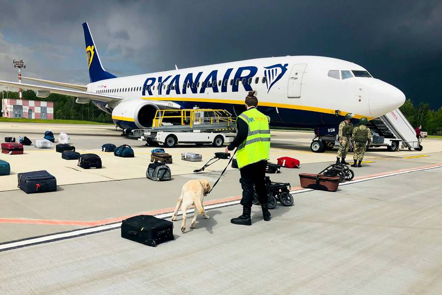 Endurece UE represalias contra Bielorrusia; piden a aerolíneas no volar sobre ese país