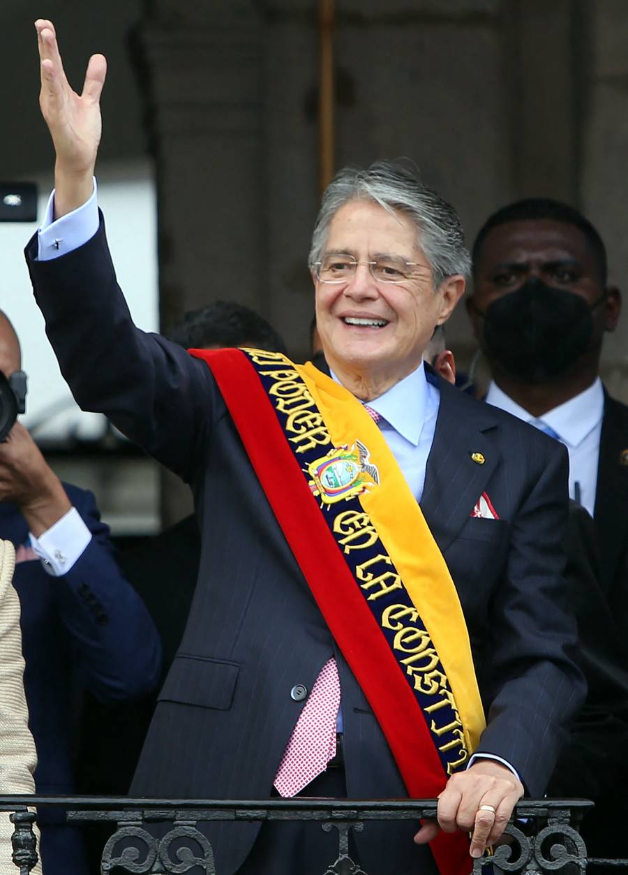 Asume Lasso presidencia de Ecuador