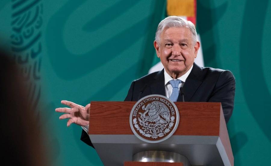 Nada que temer, dice AMLO sobre bloque legislativo de alianza opositora