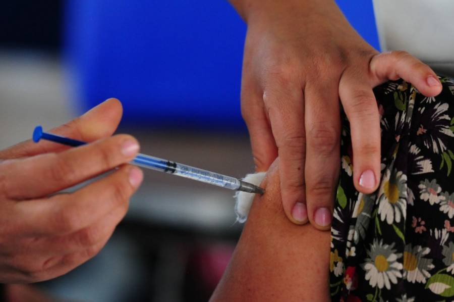 En Puebla, 123 mil 627 trabajadores de la educación fueron vacunados contra Covid-19