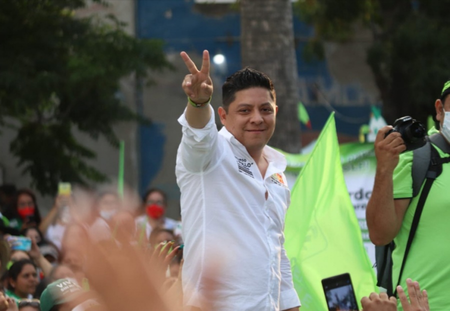 Con gran respaldo de los potosinos, Ricardo Gallardo cerró campaña en la capital