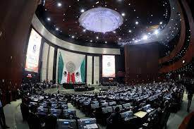 Impulsan integración paritaria del Congreso; partidos lo rechazan