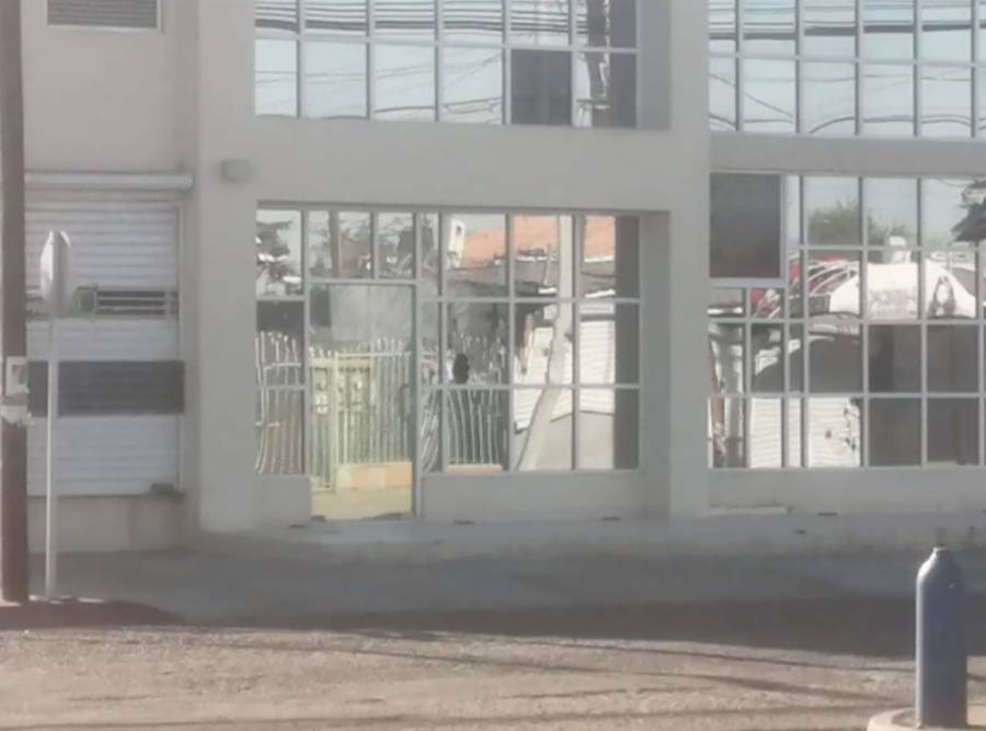 Atacan oficinas de Morena en Mexicali, BC