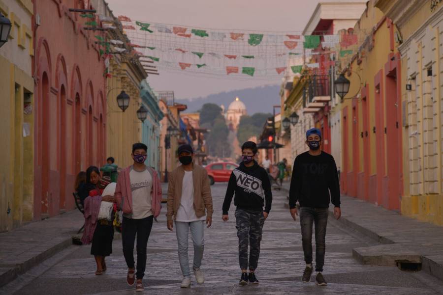 Chiapas tiene la tasa más baja en hospitalización y defunciones por Covid-19: Rutilio Escandón