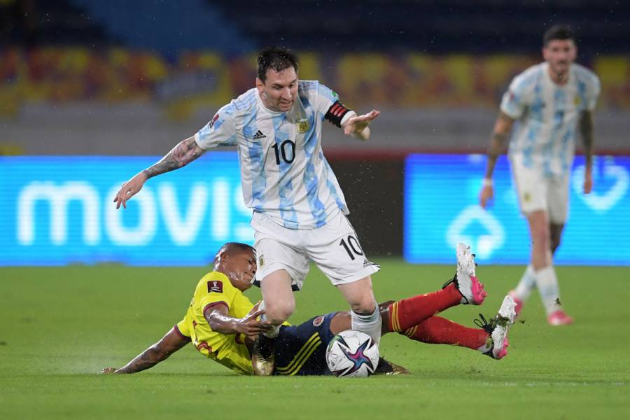 Argentina cede un agónico empate ante Colombia en eliminatoria a Qatar-2022