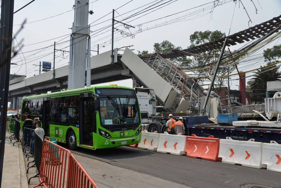 Indemnizan con 650 mil pesos a 21 familias de víctimas por derrumbe en Línea 12 del Metro
