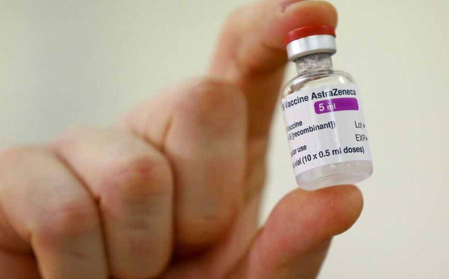La Cofepris autorizó la liberación de 2 lotes de vacuna anticovid envasados en México