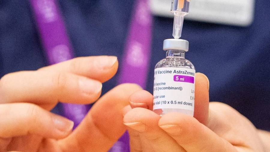 Llegar&aacute; esta noche nuevo cargamento con vacunas de AztraZeneca