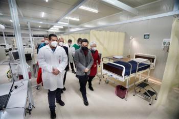 IMSS reconvirti&oacute; casi 20 mil camas para atender a pacientes con COVID-19