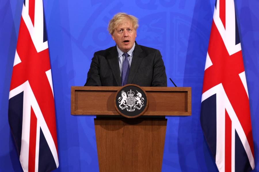 Cuatro semanas más, los británicos seguirán con las restricciones antiCovid
