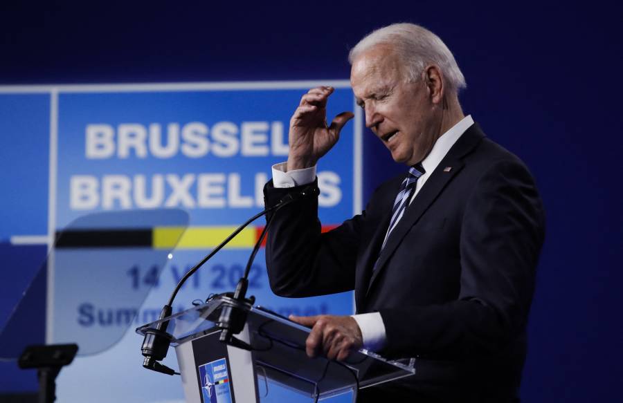 Previo a reunión, Biden endurece postura contra Putin