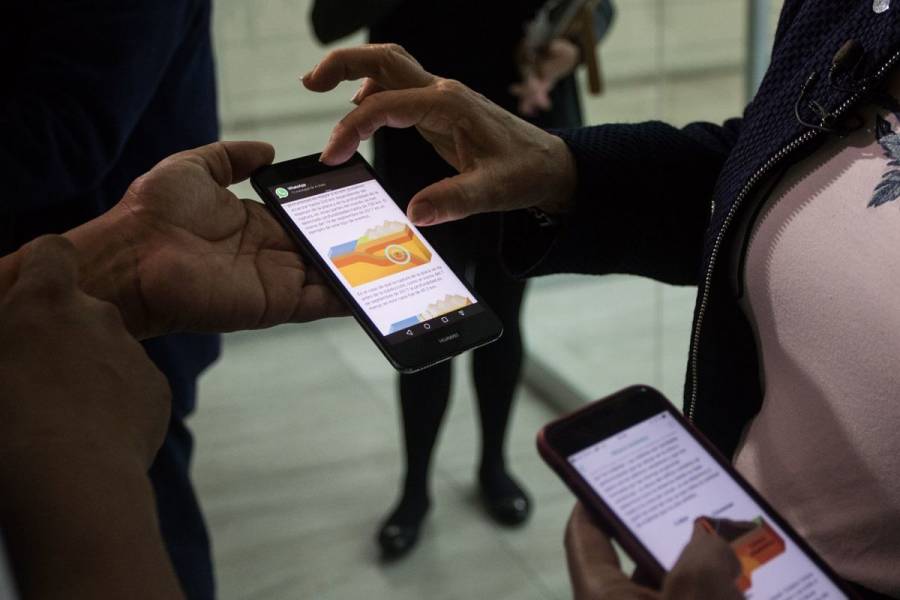 SCJN admite controversia del IFT contra padrón telefónico