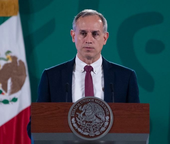 “Se convirtió en nuestro maestro y resistió provocaciones”, dice AMLO de Gatell al agradecer su apoyo