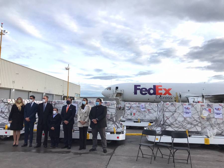Vacunas Johnson & Johnson arriban a México provenientes de EEUU