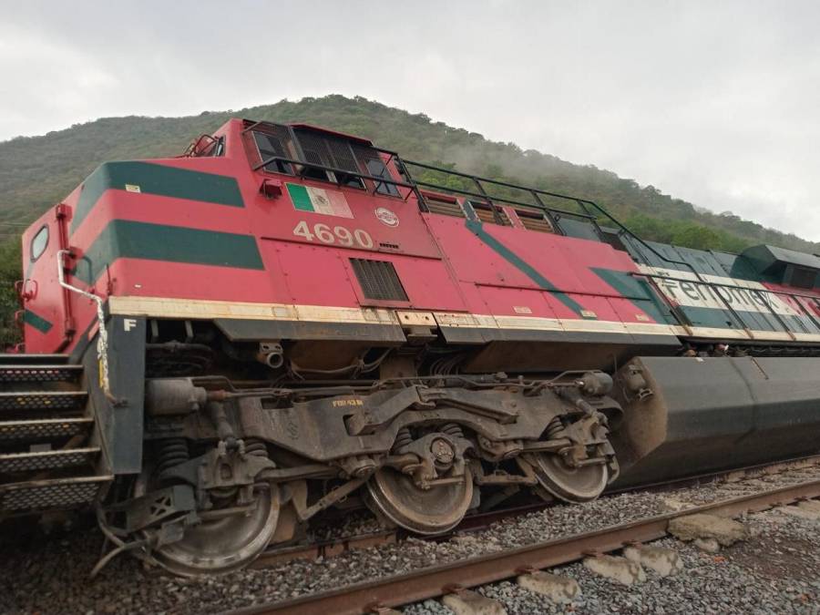 Crean comisi&oacute;n para investigar accidente ferroviario en Tala, Jalisco