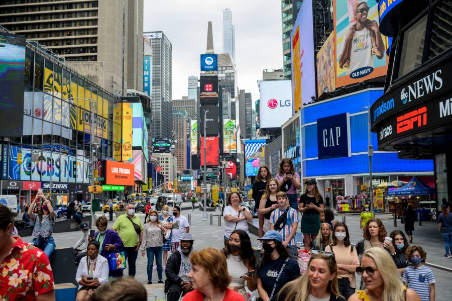 Nueva York levanta restricciones por Covid-19 tras vacunar a 70% de adultos