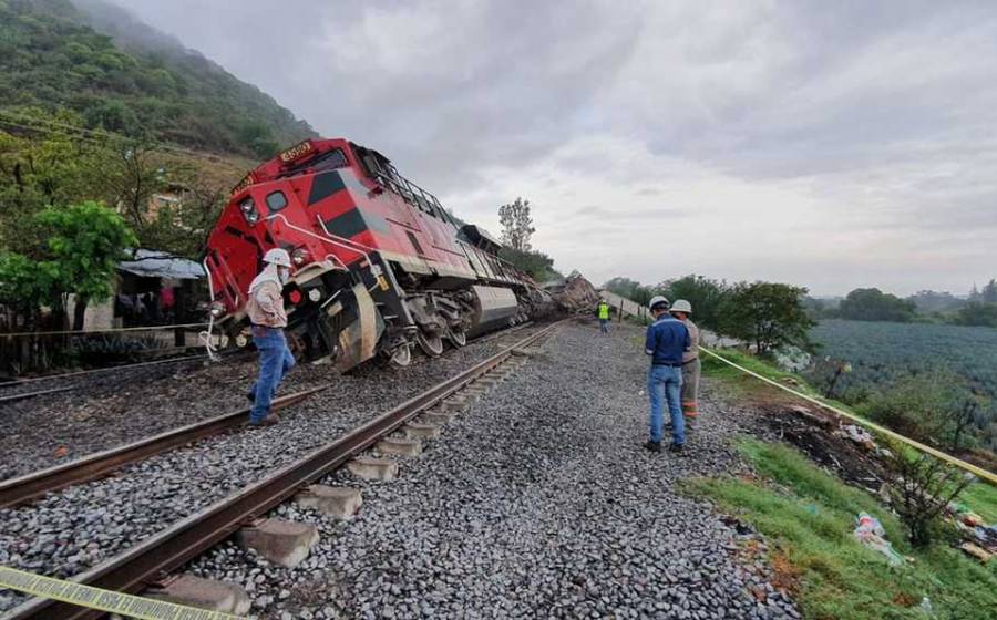 Se descarrila tren; acusan intencionalidad