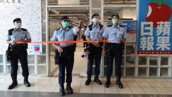Allana polic&iacute;a de Hong Kong diario “Apple Daily”